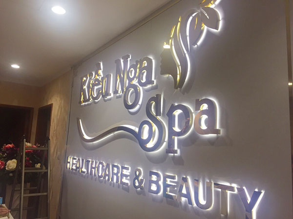 Thi Công Bảng Hiệu Beauty Chuyên Nghiệp