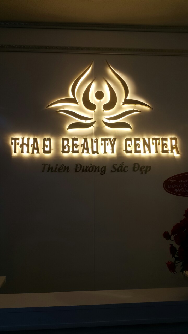 Thi Công Bảng Hiệu Beauty Chuyên Nghiệp
