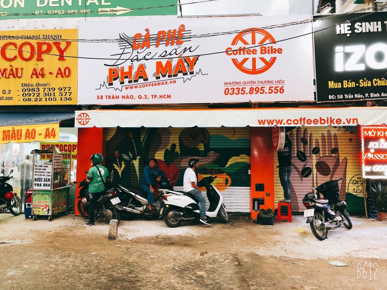 Thi Công Bảng Quảng Cáo Hộp Đèn