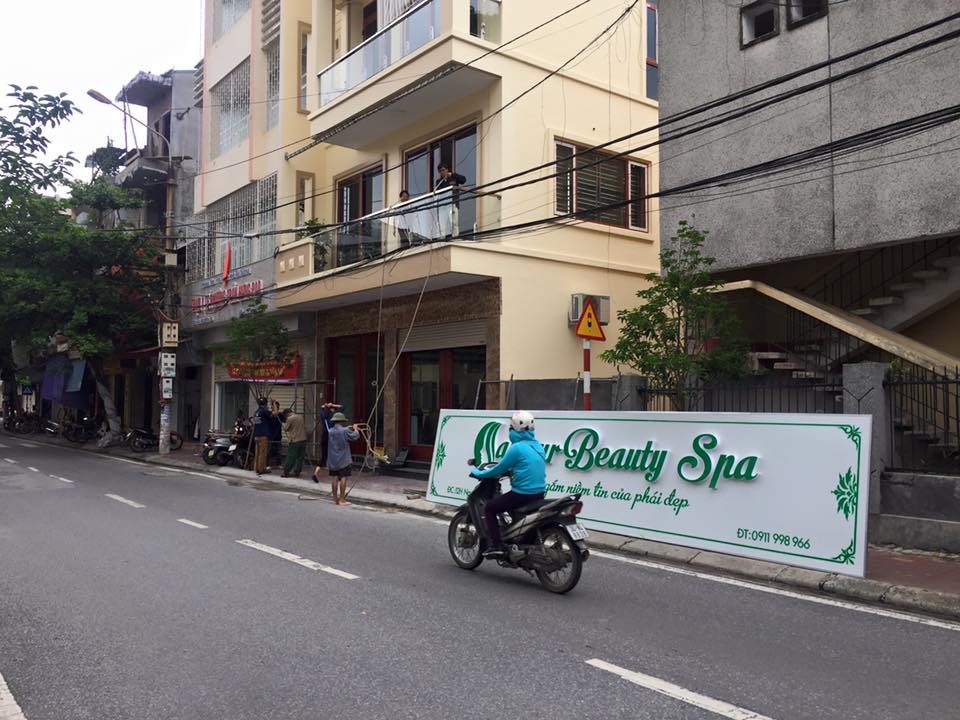 Thi Công Biển Quảng Cáo Phun Xăm