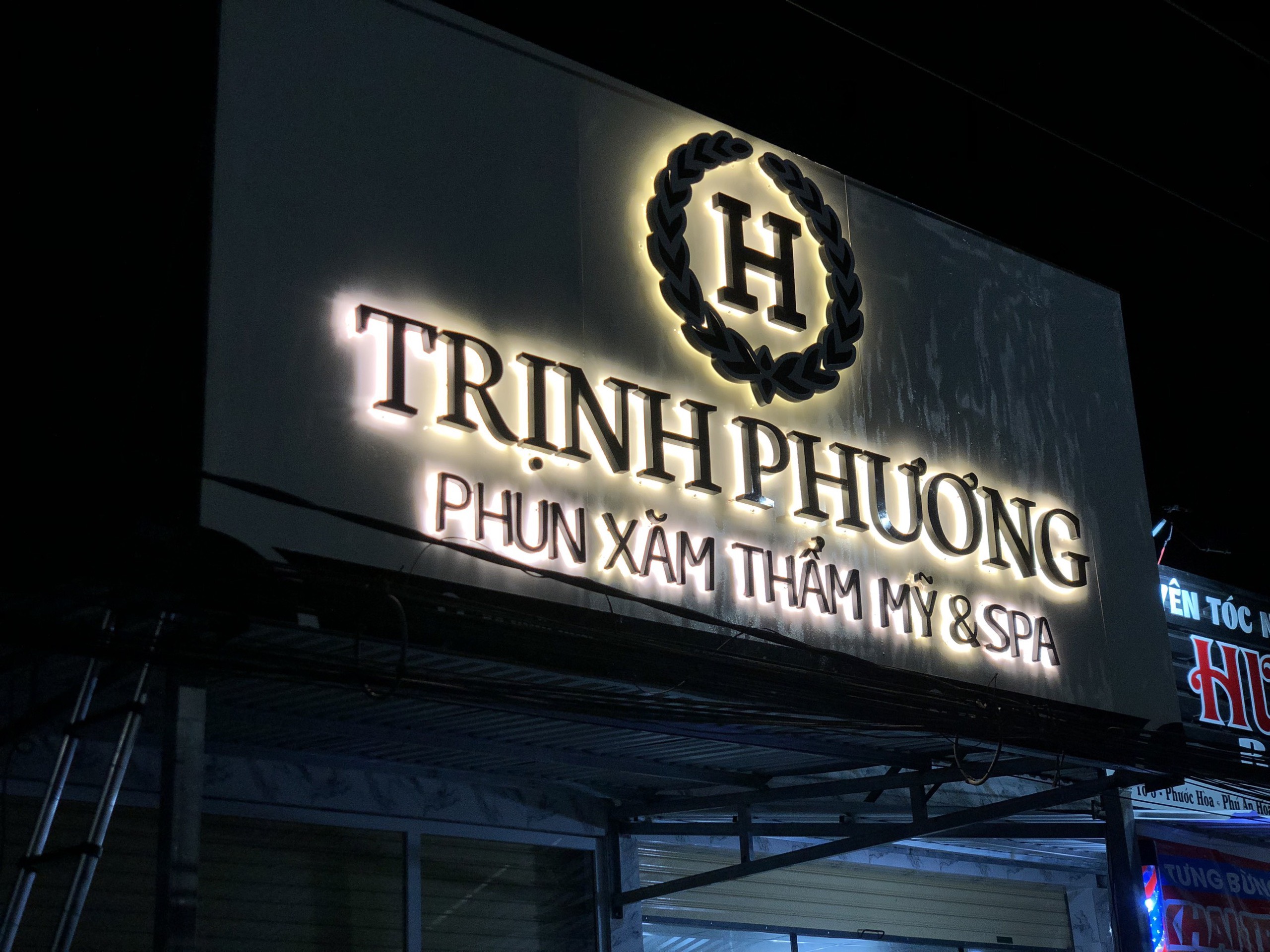 Thi Công Bảng Hiệu Quảng Cáo HCM
