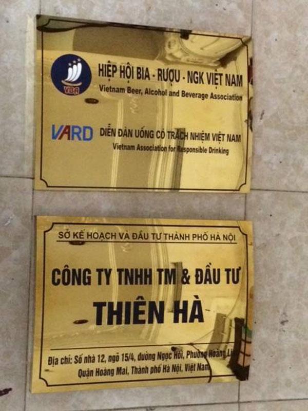 Thi Công Bảng Hiệu Inox Ăn Mòn Đẹp