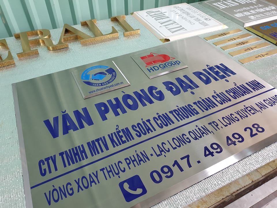 Thiết Kế Bảng Hiệu Công Ty Inox Đẹp