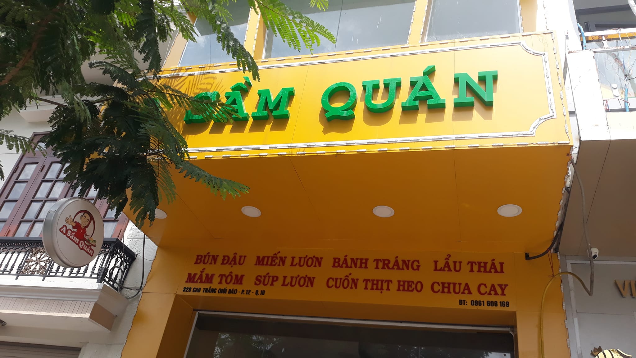Thiết kế bảng hiệu quán ăn