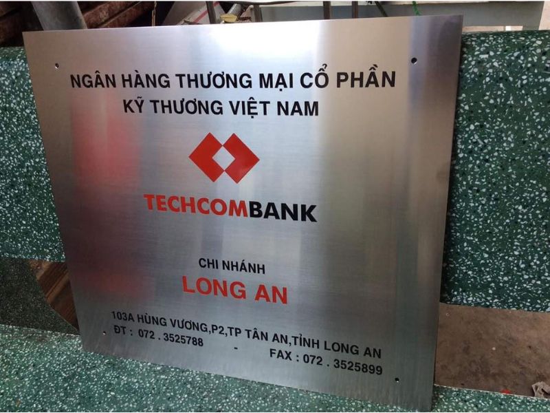 Làm bảng hiệu tên công ty