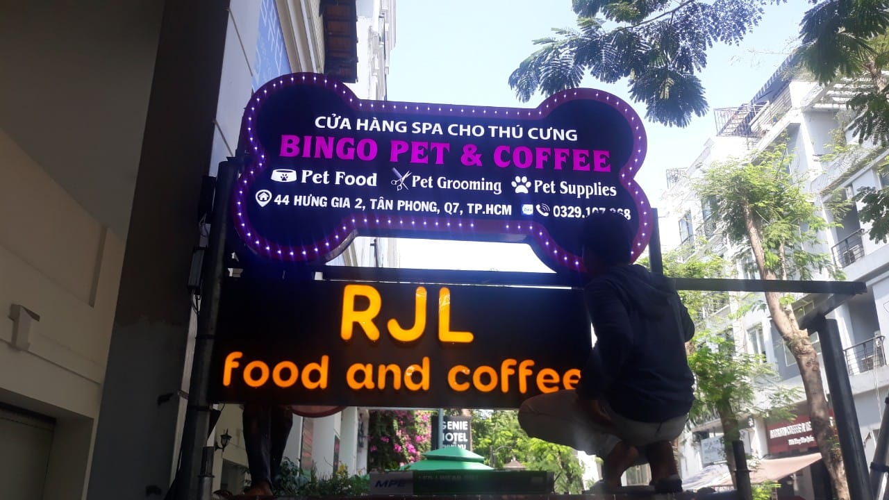 Làm bảng hiệu đèn LED giá rẻ tại TP.HCM