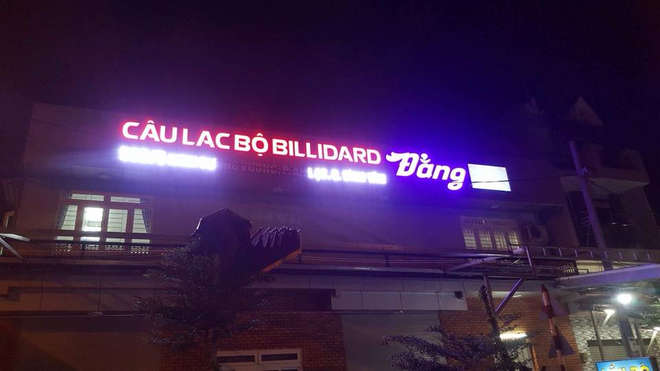 Thi công bảng hiệu chữ nổi có đèn